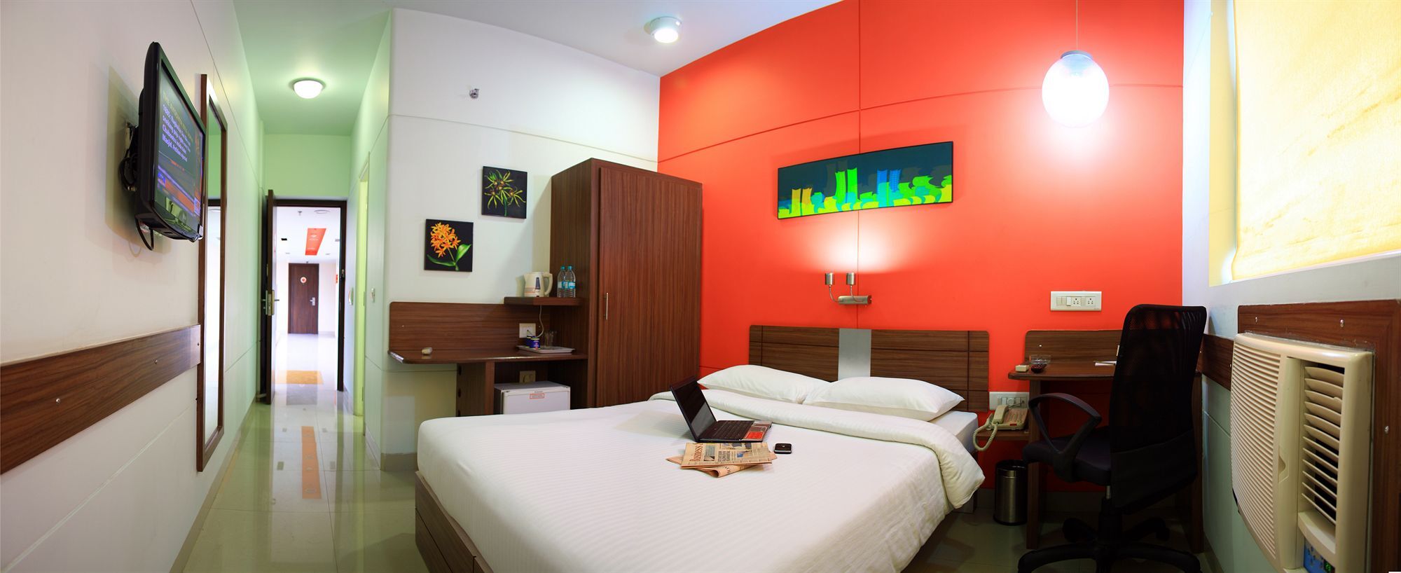 Hotel Tirupur Esterno foto